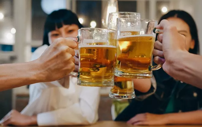  Người bị rối loạn thần kinh tim uống bia rượu được không?